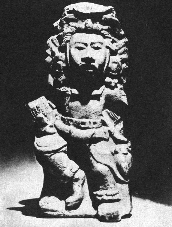 Глиняная статуэтка танцующего бога маиса. Горная Гватемала, Альта Верапас, VIII-IX вв. н. э