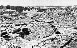 Остатки крепостных стен Трон. XIII в. до н. э.