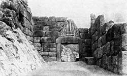 Львиные ворота в Микенах. Середина II тысячелетия до н. э. 