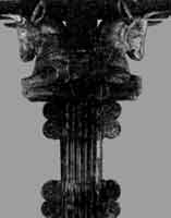 Капитель колонны дворца Артаксеркса II в Сузах. Первая половина IV в. до н. э.