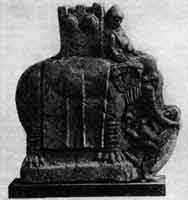 Боевой слон. Статуэтка из некрополя Мирины (Малая Азия). III - II вв. до н. э. Терракота.