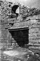 Херсопес. Городские  ворота  III в. до н. э. и калитка  первых  веков н. э.