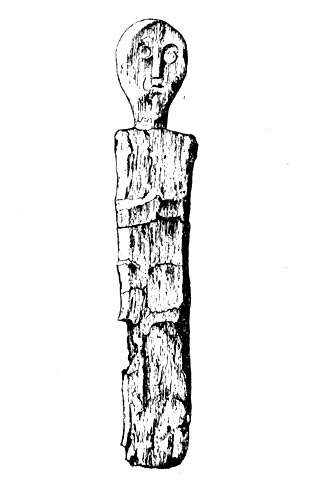 Монбуи (Луаре), Франция. Деревянная статуэтка, найденная в священном колодце галльского храмового участка. Высота  58см. Исторический музей в Орлеане.
