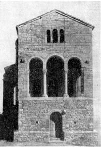 Церковь Санта Мария дель Наранко в Овиедо.  VIII-IX вв.