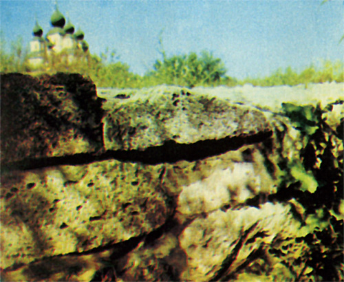 Остатки каменной кладки одного из бастионов города Черкасска