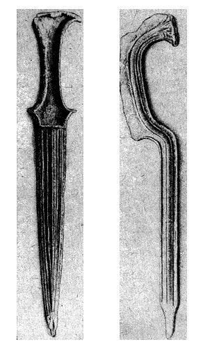 Кинжал и серповидный меч из Сихема. Музей в Гааге