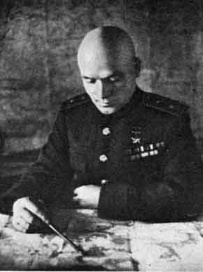 Командующий 1-й гвардейской армией генерал Д. Д. Лелюшенко