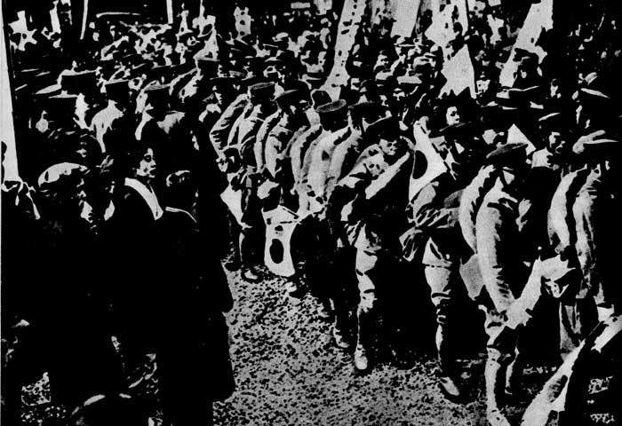 Отряд японских войск отправляется в Китай. 1932 г.