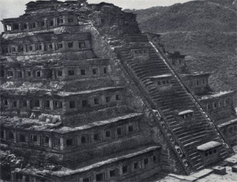 Главный храм в Тахине. Вид после раскопок