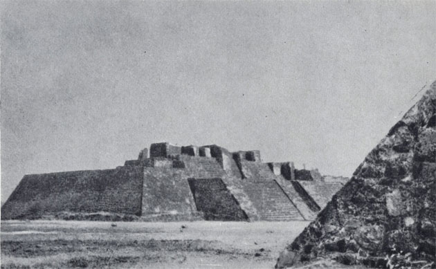 Пирамида в Тепецалко (вблизи города Куэрнавака). Ацтекская культура