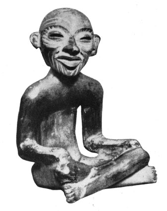 Глиняная фигурка сидящего человека. Теотиуаканская культура