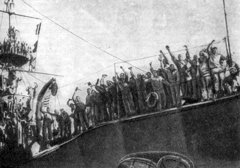 Митинг на броненосце «Князь Потемкин Таврический». Фотография. Июнь 1905 г.