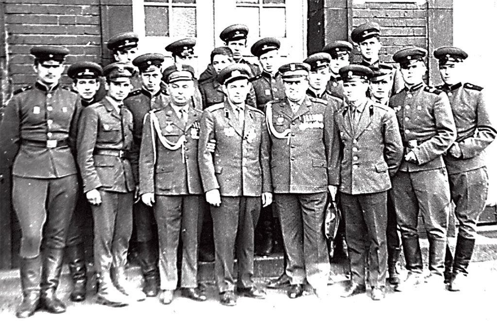 Встреча военнослужащих в\ч пп 45504 с солдатами и офицерами войсковой части Войска Польского. Июнь 1968 года, район Жагани, Польша