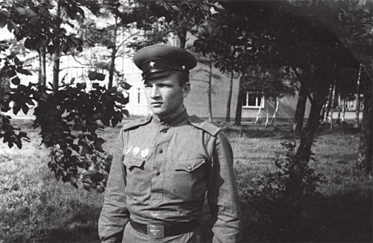 Ефрейтор Ерохин Владимир Николаевич, участник событий в Чехословакии 1968 года, г. Пльзень, 70-й гвардейский танковый полк 9-й танковой дивизии 1-й танковой армии ГСВГпп 60513