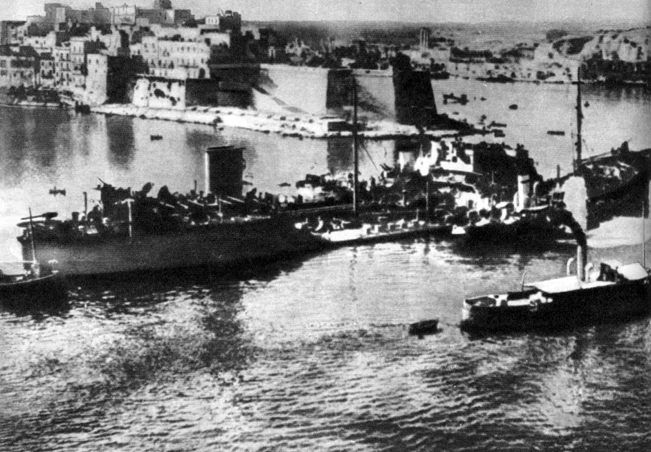 'Английский конвой прибыл на остров Мальта '