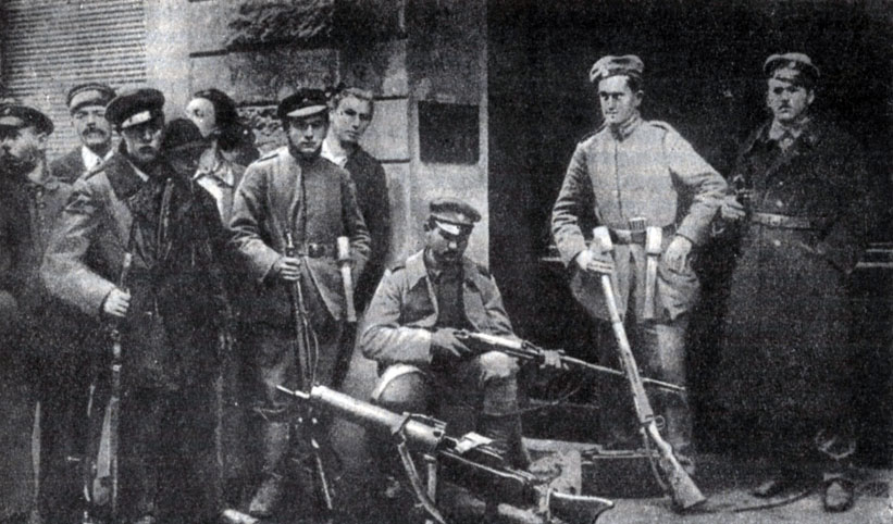 Красногвардейцы охраняют здание правительства Баварской Советской Республики. Фотография. 1919 г.