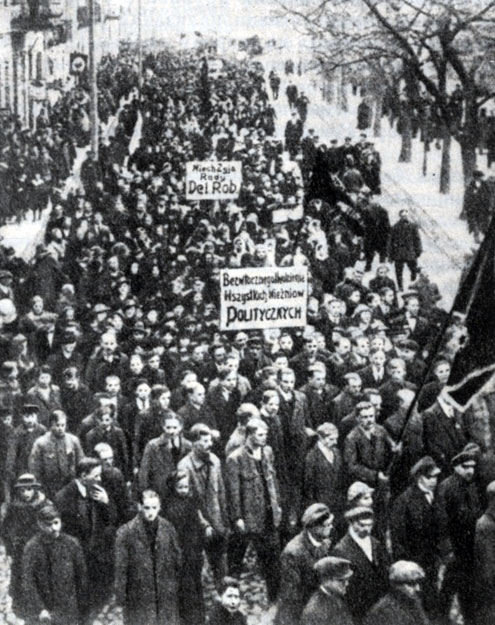 Первомайская демонстрация 1919 г. в Плоцке. Фотография.