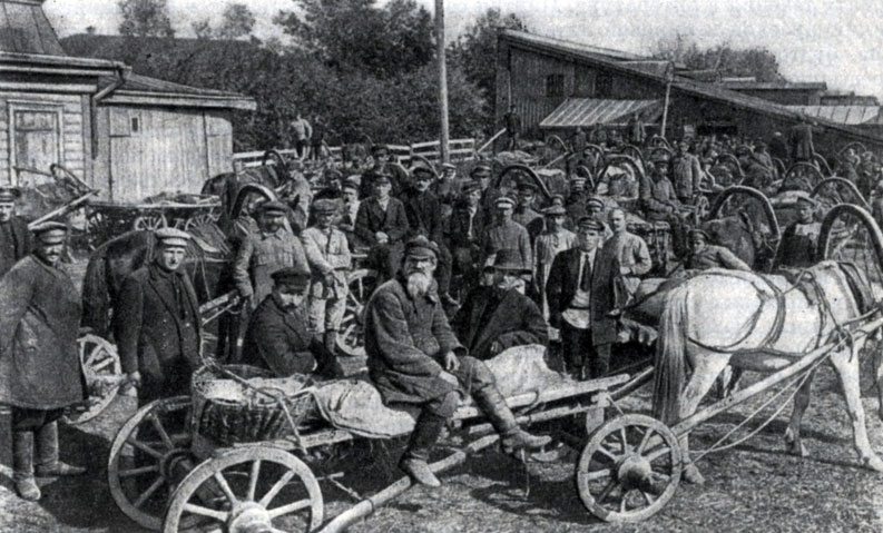 Сдача продовольственного налога в Егорьевске. Фотография. 1922 г.