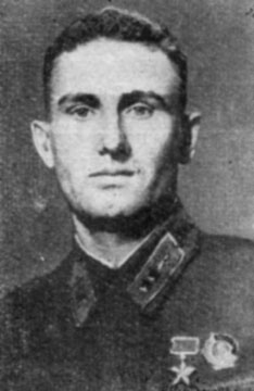 Герой Советского Союза лейтенант В. Г. Каменщиков