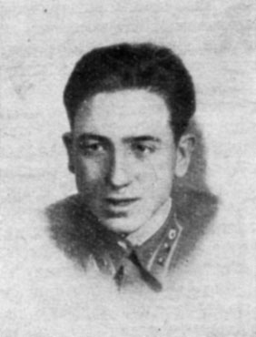 Герой Советского Союза лейтенант	Рубен Руис Ибаррури