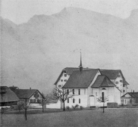 Здание францисканского женского монастыря в Муотатале, Швейцария, где 18 сентября 1799 г. происходил военный совет русской армии. Современная фотография