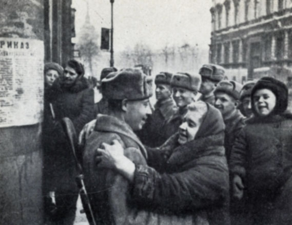 На улицах Ленинграда 27 января 1944 года