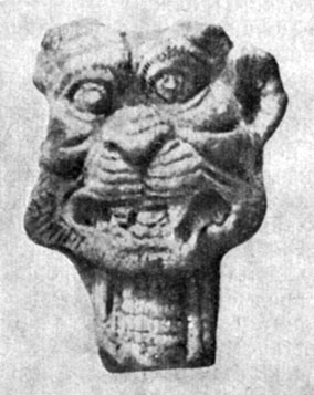 Гримасничающая голова демона Пазузу. VI в. до н. э. Высота 5,5 см