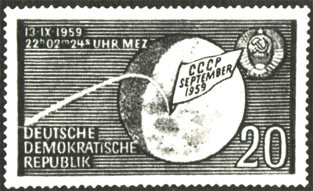 Весь мир отметил победу советских ученых, прилунивших ракету, доставившую нашему небесному соседу вымпел - первое письмо космической почты