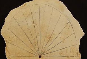 Древние солнечные часы обнаружены в Египте