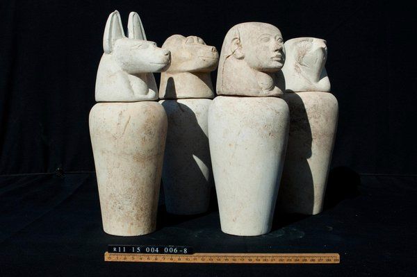 Итальянские археологи нашли в Египте пять гробниц