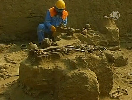 В Перу нашли десятки могил сиканской культуры
