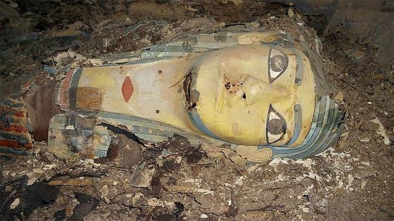 Испанские археологи обнаружили девять египетских мумий
