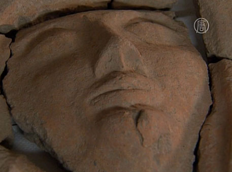 В Израиле нашли саркофаг с человеческим лицом