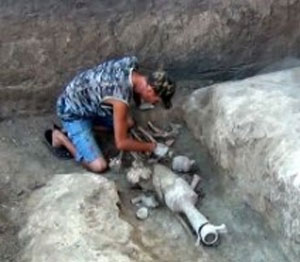 Азовские археологи нашли одно из самых древних антивампирских захоронений