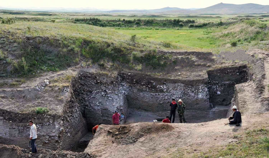В Монголии нашли три «драконьих головы» XIII века