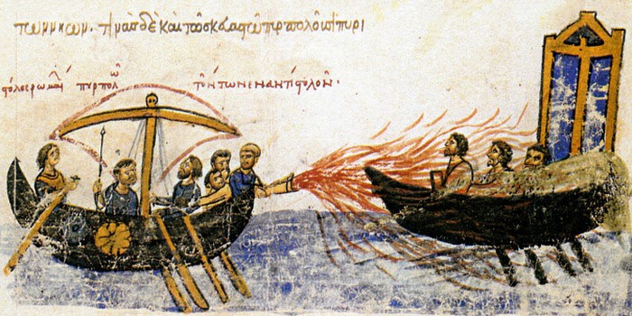 Византийский флот использовал «греческий огонь»