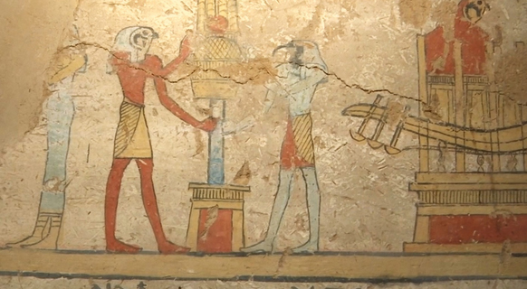 В Египте нашли гробницы эпохи Птолемеев с мумиями людей и птиц