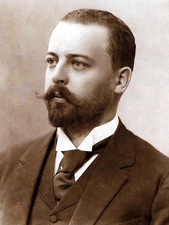     : https://ru.wikipedia.org/wiki/,_Ը_#/media/:Fyodor_Schechtel_1890th.jpg