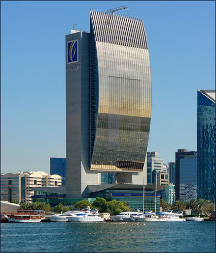 -     ,  - https://upload.wikimedia.org/wikipedia/en/thumb/e/eb/National_Bank_of_Dubai_-_panoramio.jpg/800px-National_Bank_of_Dubai_-_panoramio.jpg