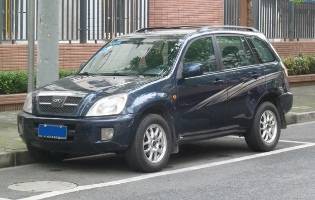 Chery Tiggo - https://upload.wikimedia.org/wikipedia/commons/thumb/e/e3/Chery_Tiggo_China_2012-05-01.JPG/800px-Chery_Tiggo_China_2012-05-01.JPG