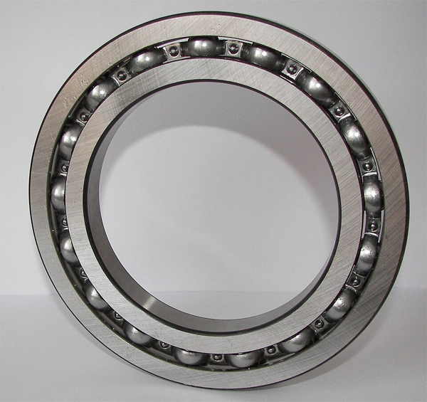 ��������: https://upload.wikimedia.org/wikipedia/commons/thumb/1/16/Ball_Bearing2.jpg/960px-Ball_Bearing2.jpg